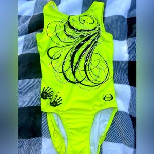 SOLD ON CROSSPOST Chalk Warrior leotard
